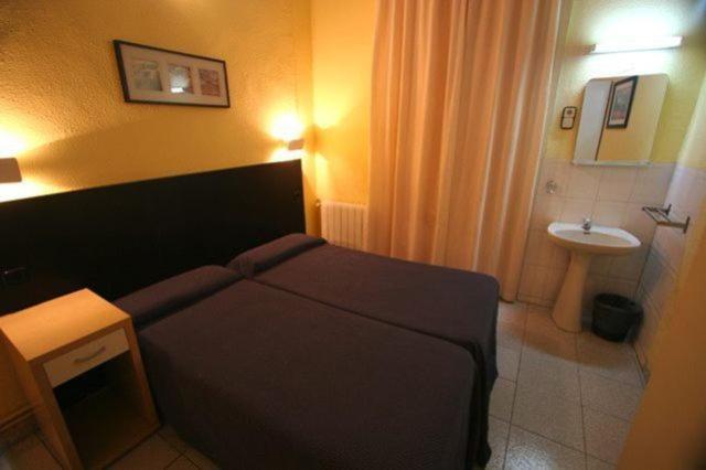 Hostal Baires Barcelona Rom bilde